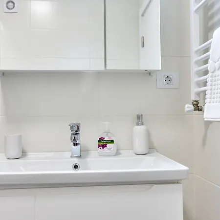 The Sea Breeze Studio Mamaia