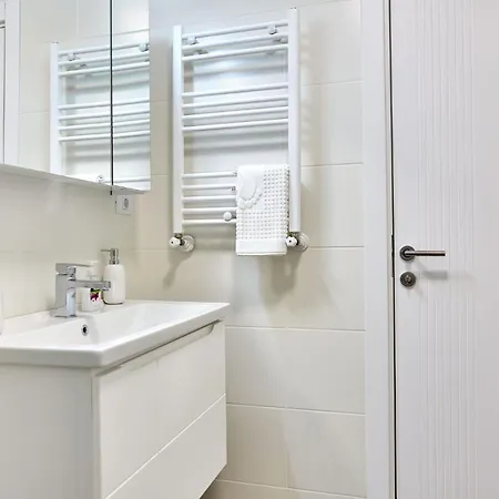 The Sea Breeze Studio Mamaia